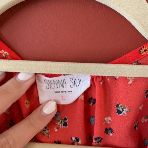 Red Floral Front-Tie Blouse - Picture 3 of 3